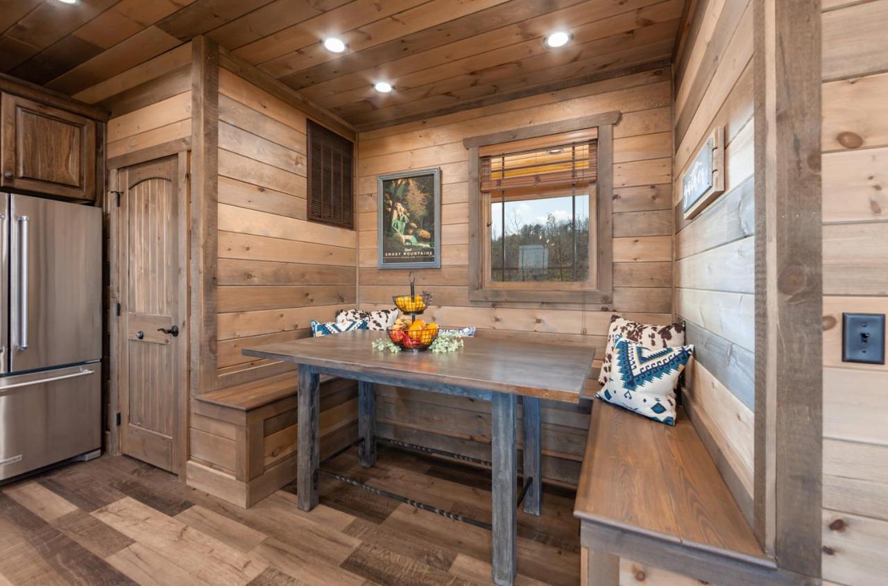 Splash Mountain Pool Hot Tub Theater Game Room Sevierville Esterno foto